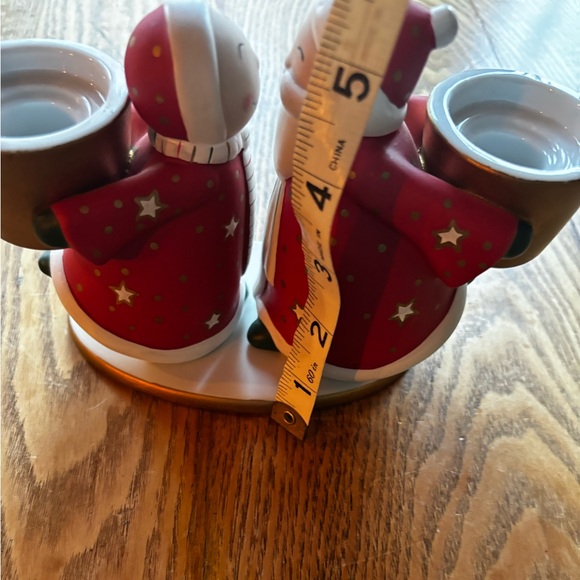 PartyLite Mr & Mrs Santa Claus Kissing Christmas Pillar Candle Holder - Picture 6 of 8